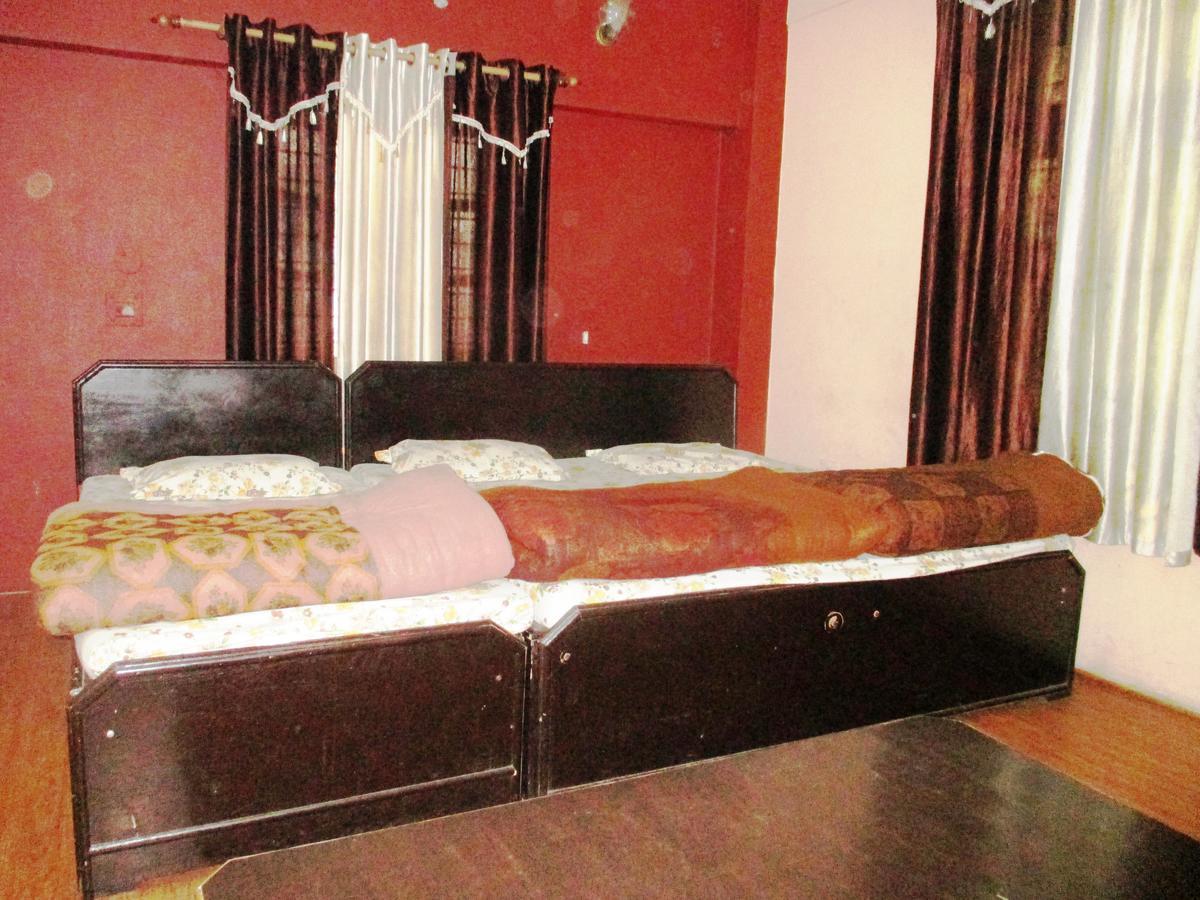 Hotel Shiv Palace Dehradun Dış mekan fotoğraf