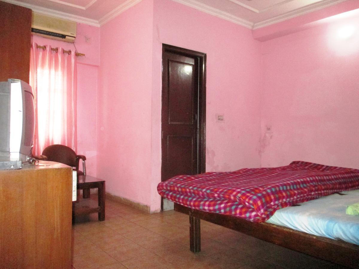 Hotel Shiv Palace Dehradun Dış mekan fotoğraf