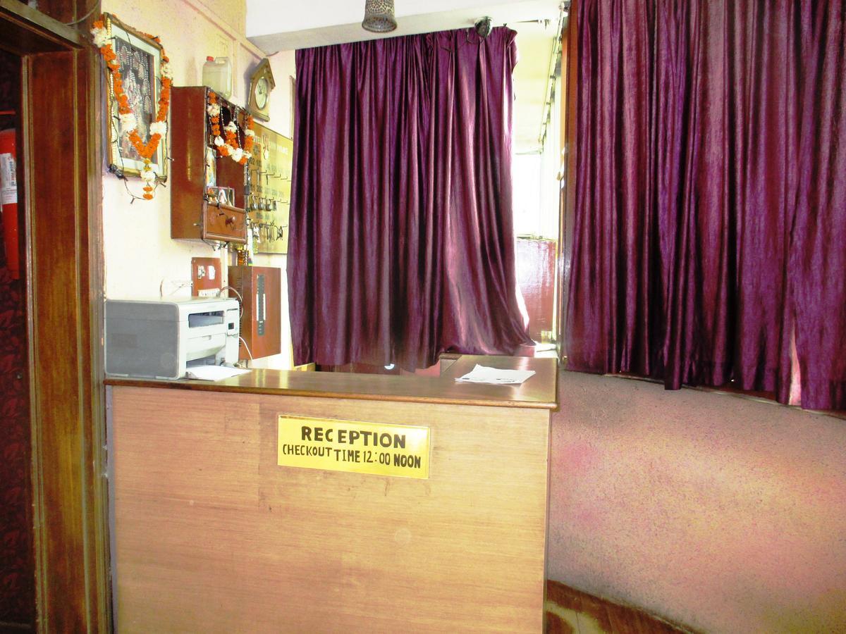 Hotel Shiv Palace Dehradun Dış mekan fotoğraf